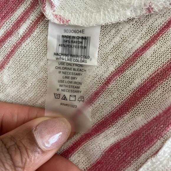 Vince Camuto Striped V-Neck Dolman Top - Size S - Picture 11 of 12